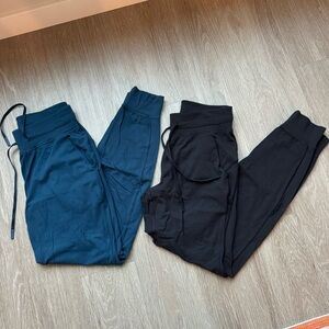 set of 2 lululemon joggers